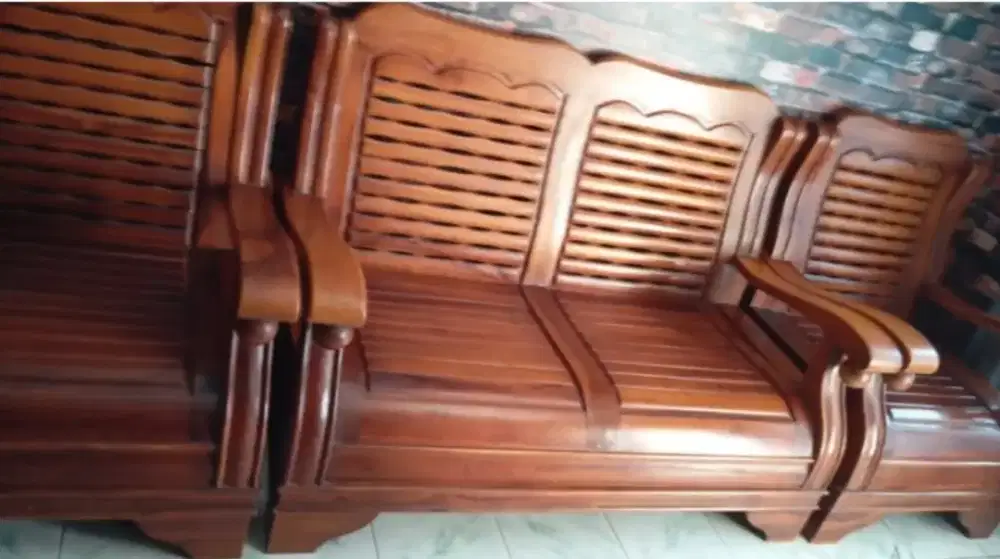 Jual cepat sofa kayu