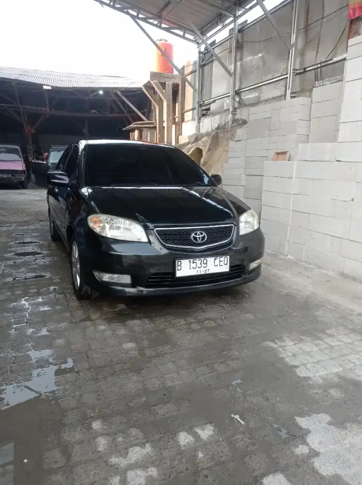 Toyota vios g manual 2005 hitam