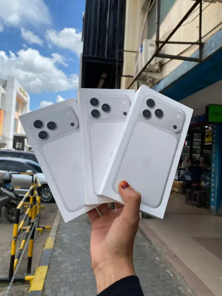 READY STOCK NEW IPHONE 17PROMAX 256GB GARANSI RESMI IBOX
