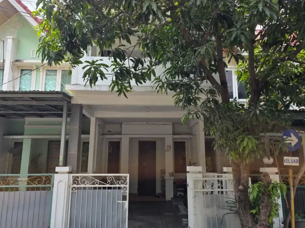 Disewakan Rumah Gading Arcadia Jakarta Utara, 2 Lantai, LT 72 m², 2+1 KT, Depan Taman, Siap Huni, Rp 60 Jt/Tahun Nego