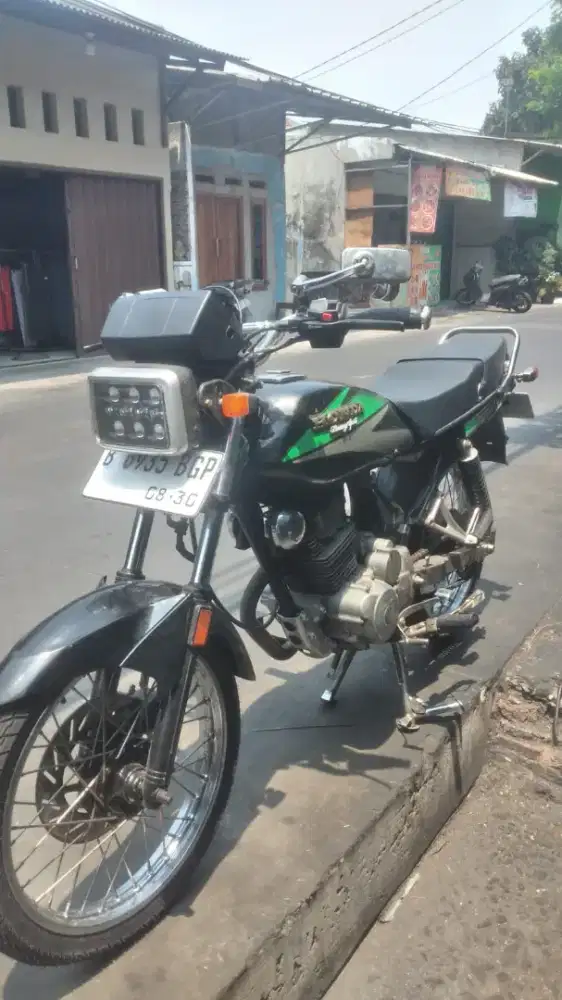 Motor Honda GL max 96, stater tangan stater kaki jos, milik pribadi