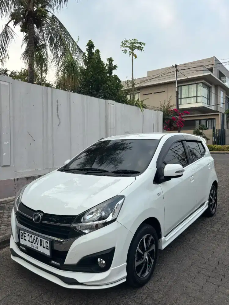 AYLA R DELUXE 1.2 MT 2017