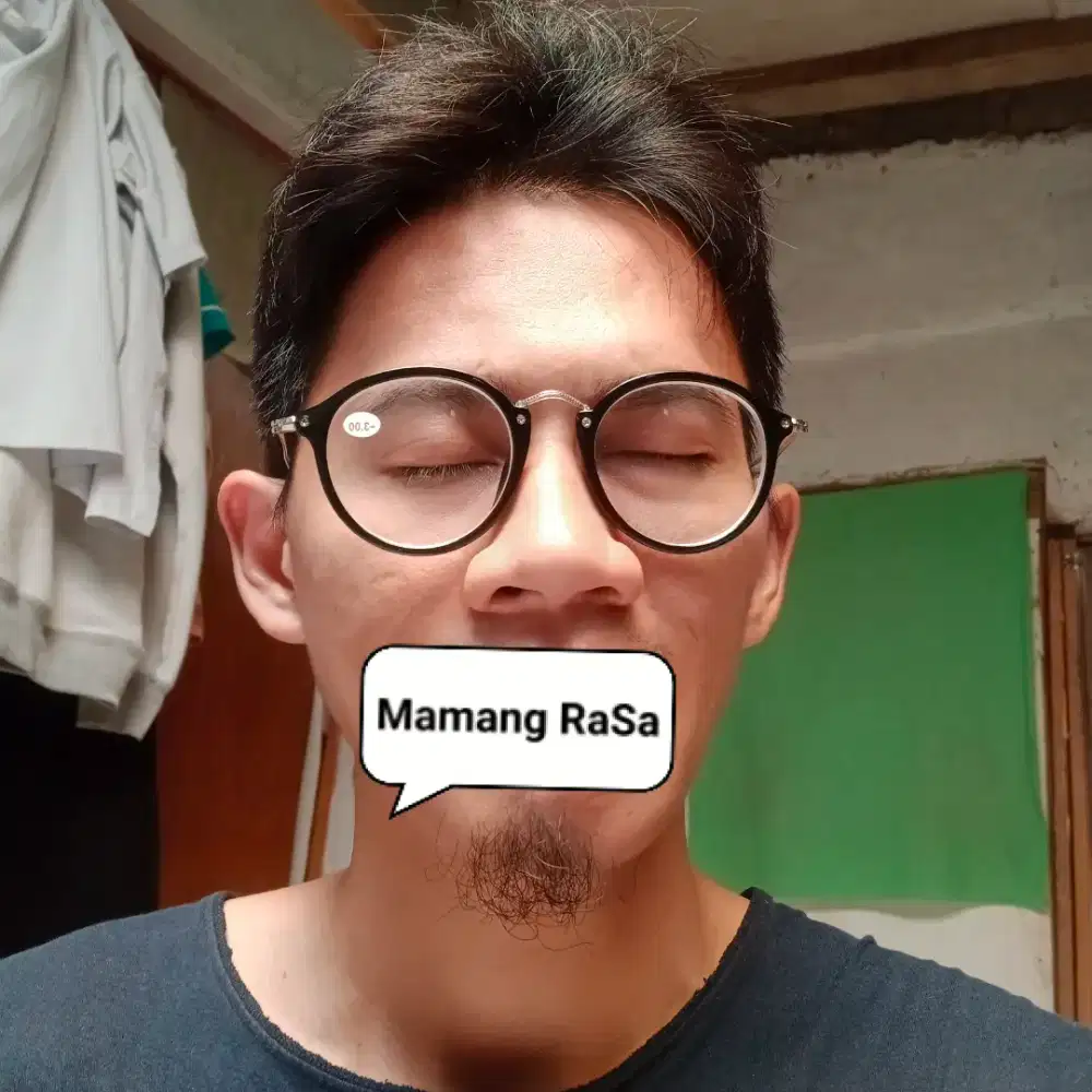 1 harga dapat 2 kacamata: New minus 3 dan preloved minus 3