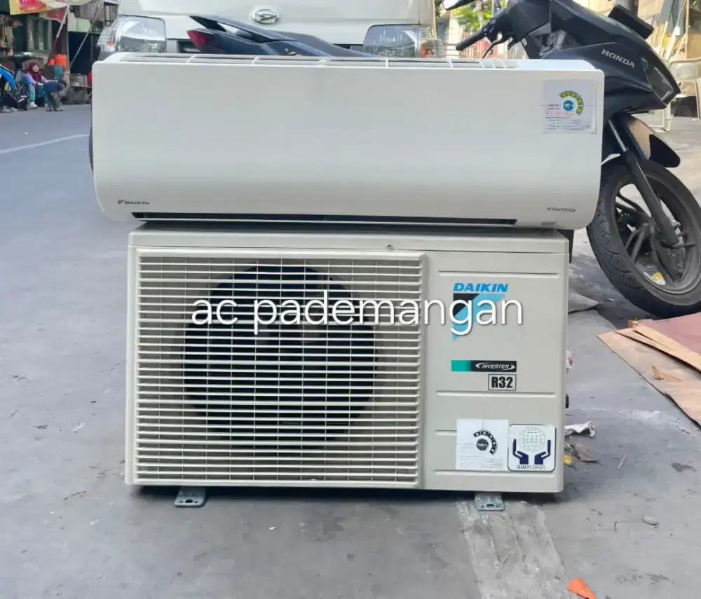 AC Daikin Inverter 1/2 PK R 32 second