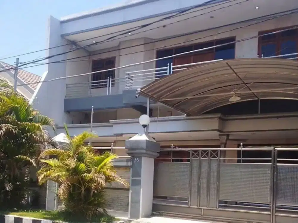 Rumah 2 Lantai di Sidosermo STRATEGIS