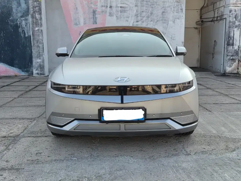 Hyundai ioniq 5 signature Long Range 2023 silver matte