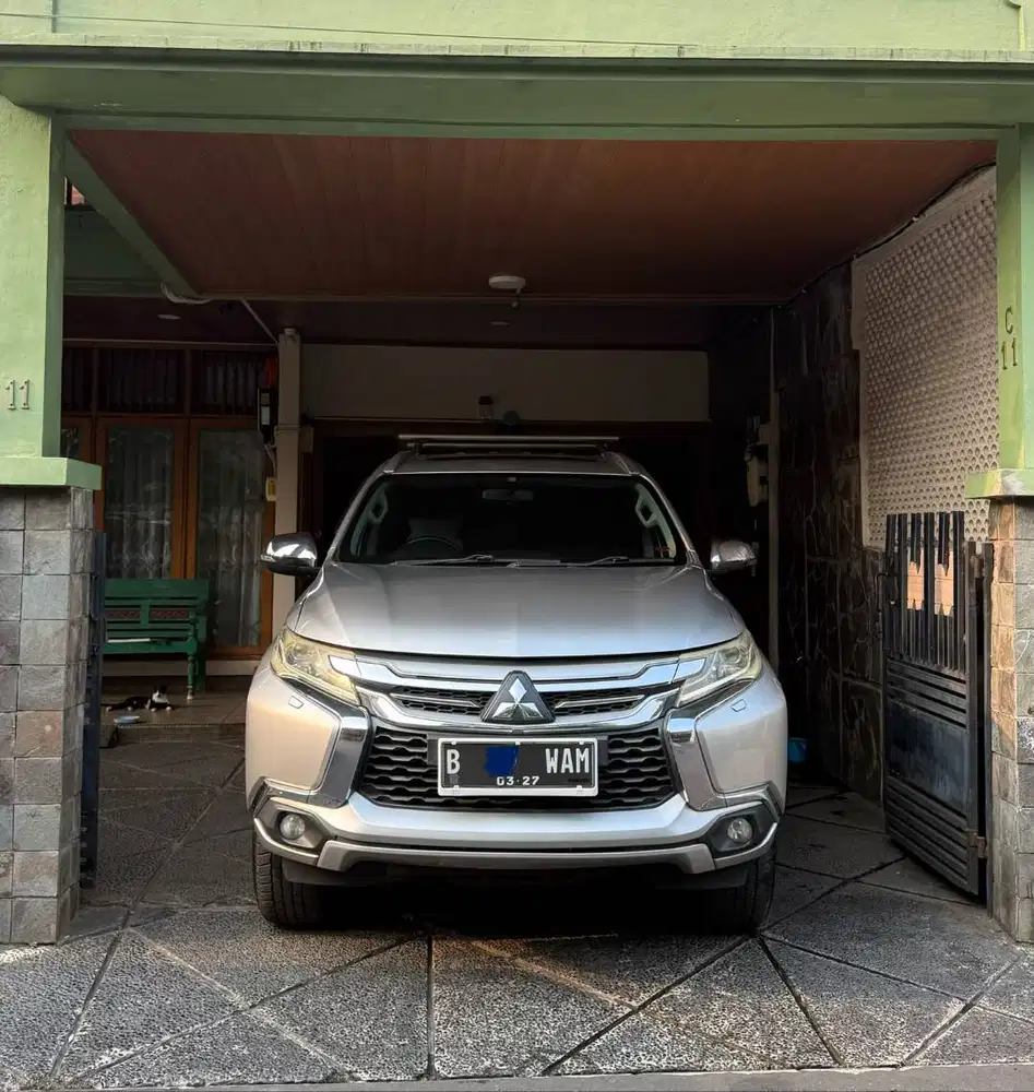 DIJUAL PAJERO SPORT DAKAR 2.4 L 4x2 AT 2017 - TGN PERTAMA