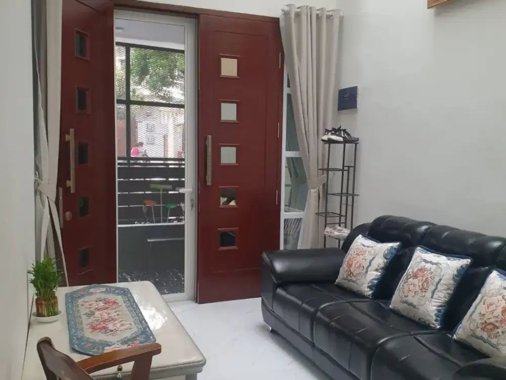 Dijual Rumah 3 Lantai Plus Kost 6 Pintu Di Kebon Jeruk Jakarta Barat