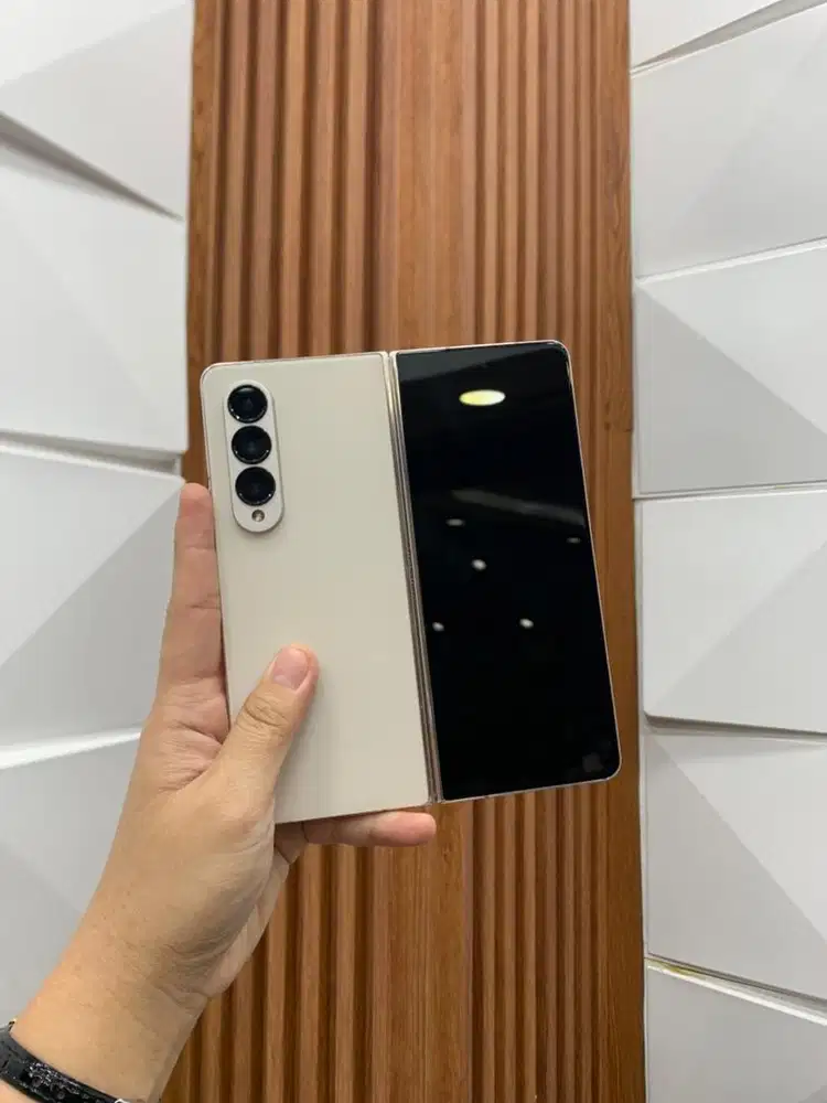Second samsung z fold 4,begie 12/512gb sein indonesia