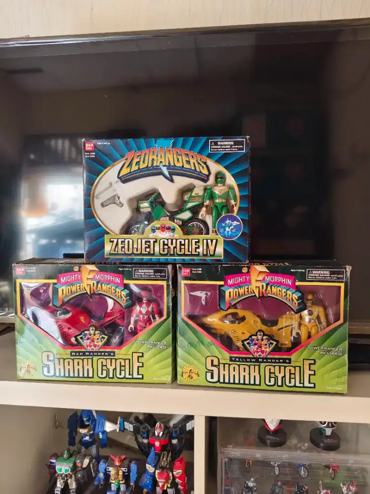 Power rangers motor cycle cogokin
