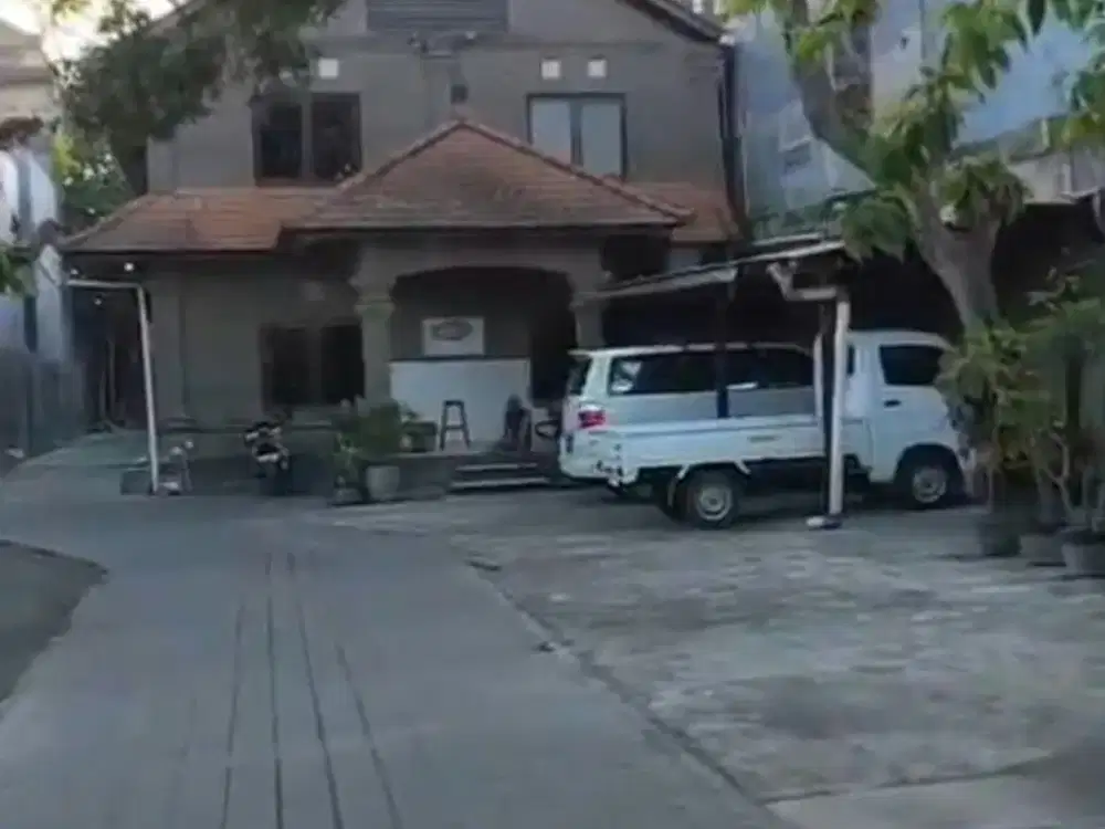 Disewakan Gudang Kantor 2 Lantai di Kawasan Sesetan, Densel
