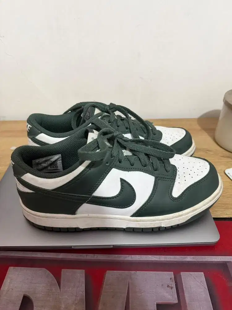 Nike Dunk Low  Team Green