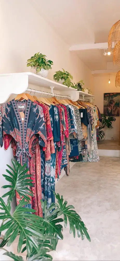 Dibutuhkan segera staff boutique fashion di Ubud