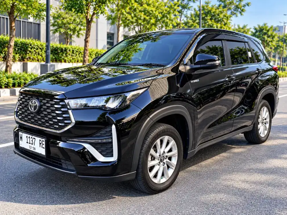 Toyota Innova Zenix G Hybrid Modelista DP Minim 60juta