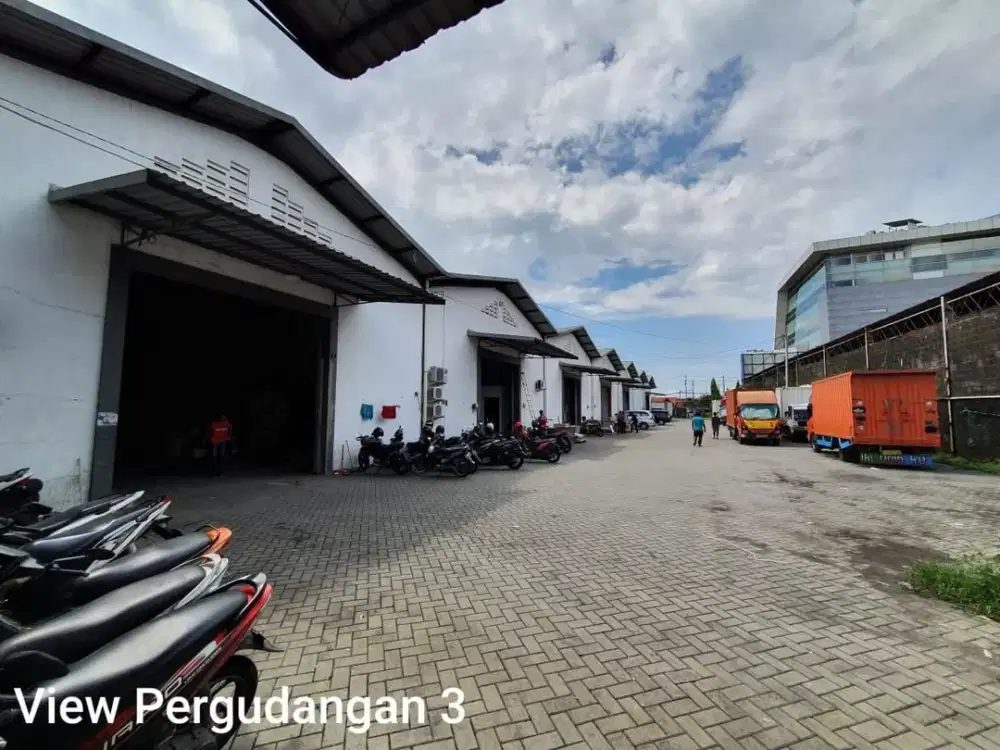 GUDANG SUPER STRATEGIS Raya Taman Dekat Exit Pintu Tol Waru - Anti Banjir !