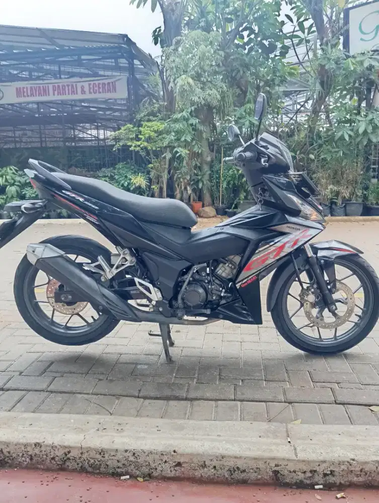 Honda Supra GTR 150 SE 2021 fulori mulus pajak panjang mesin jos