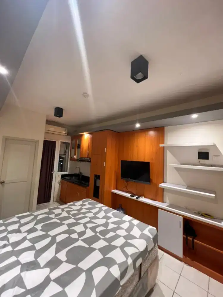 sewa apartemen harian green Pramuka city Jakarta pusat murah