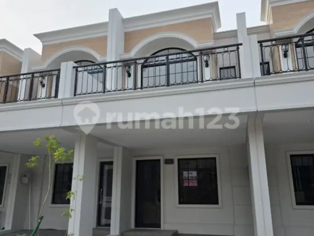Disewakan - Rumah 2 Lantai Pik2 Cluster Terdepan Ukuran 4.5X10