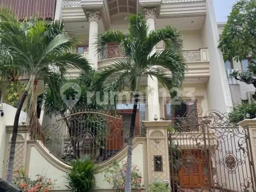 Dijual - Rumah Mewah Pik Full Furnish 3.5 Lantai