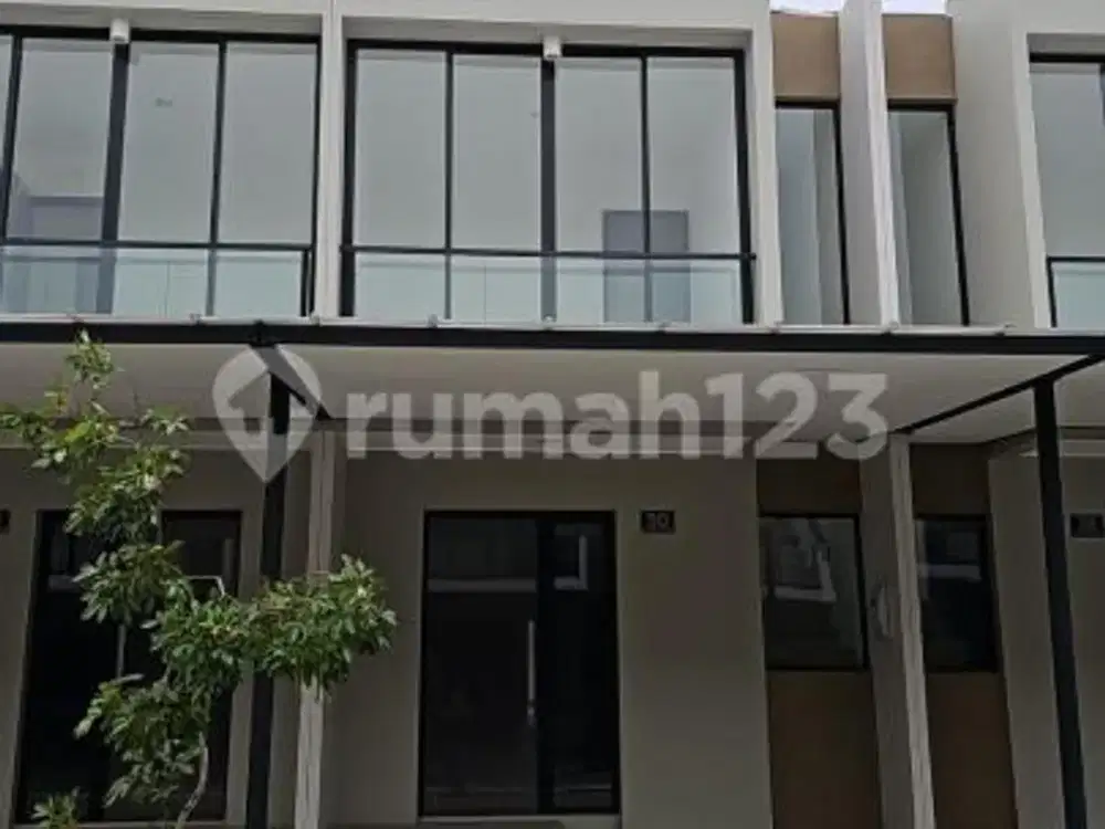 Jual Cepat Murah! Rumah 4.5X10 2 Lantai Pik2