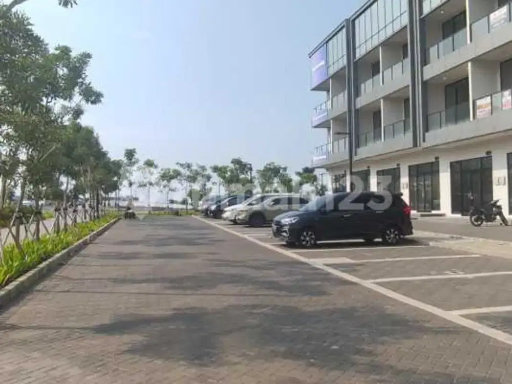 Disewakan - Ruko Gandeng Patung Naga Pik2 Jalan Utama