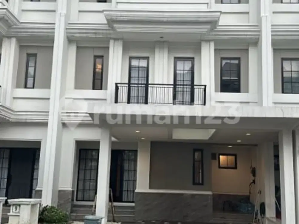 Dijual - Rumah 3 Lantai Alam Sutera Semi Furnished Ukuran 8X18m2