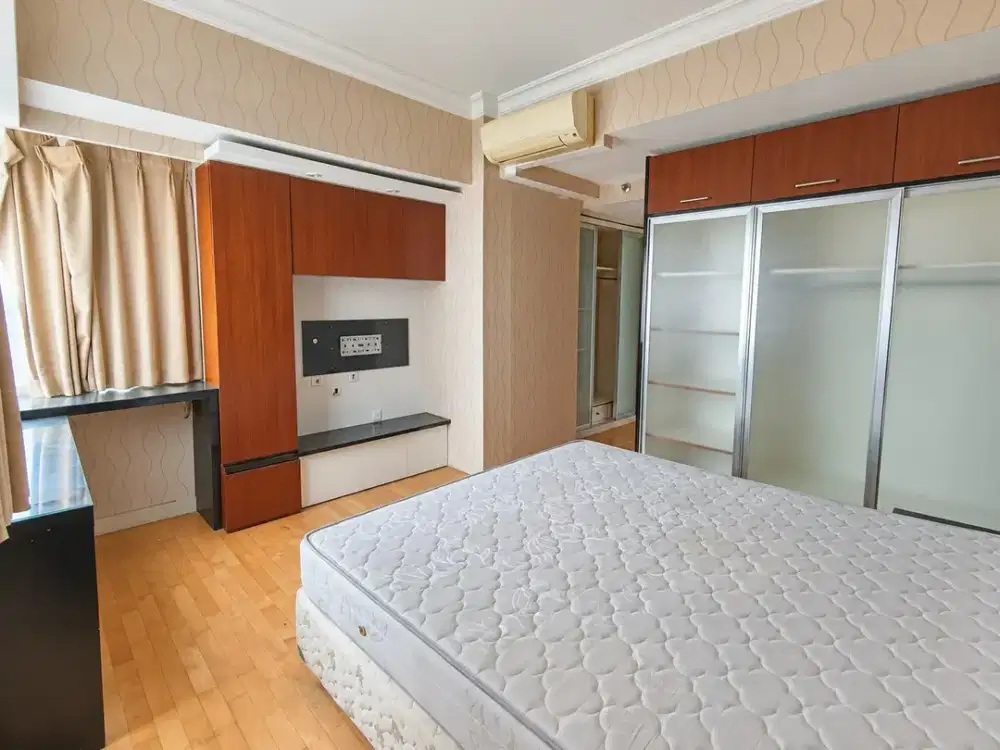 Di sewakan 2BR Kondominium Taman Anggrek, luas Furnish, Best View, siap huni