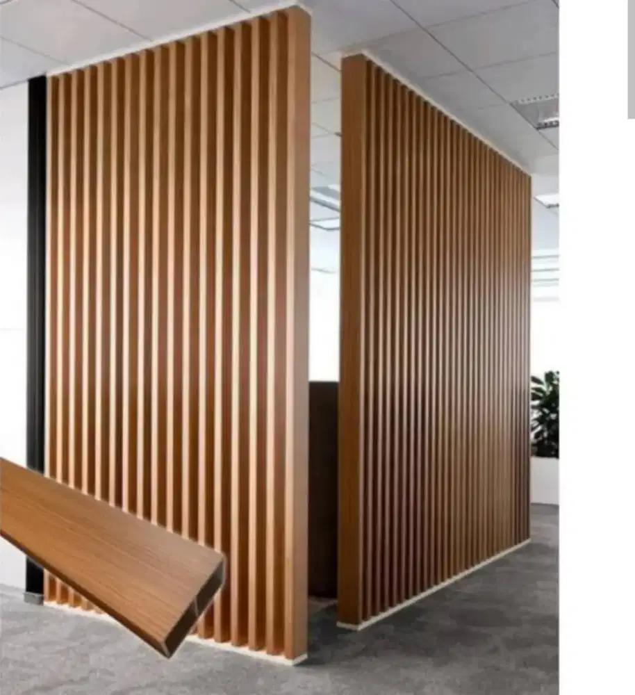 Tukang finishing furniture