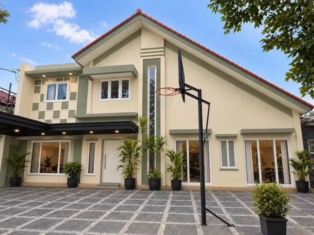 Disewa Rumah Mewah Jaksel, Dekat RSPPN Sudirman - siap huni