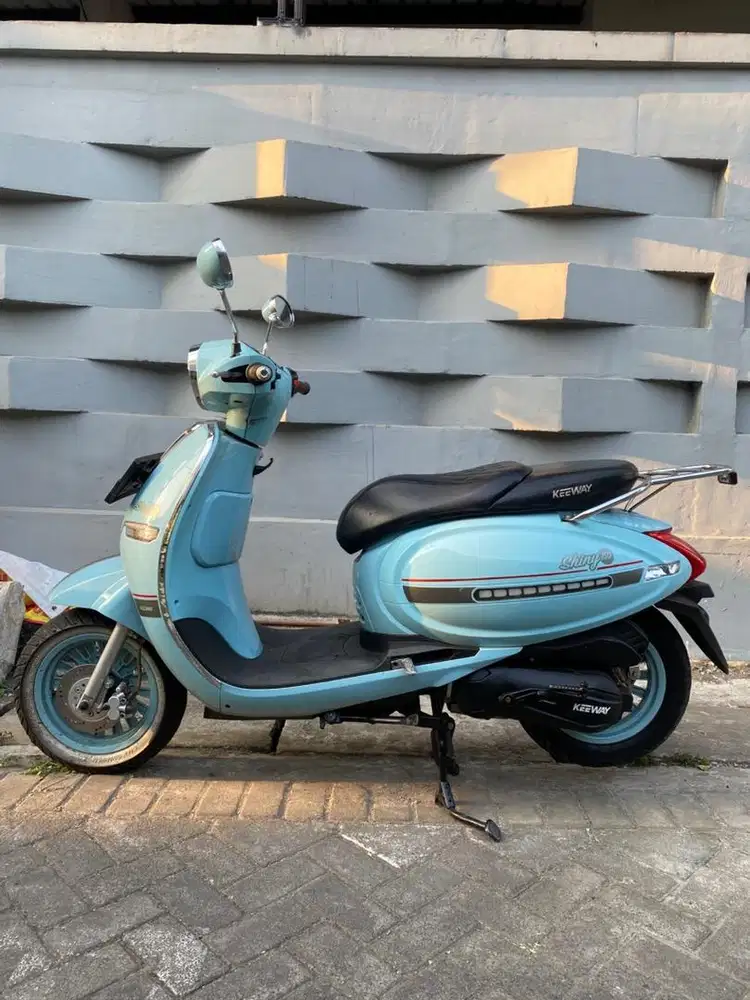 Benelli Keeway Shiny 150 Biru Not Vespa