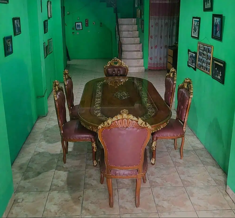Meja makan Jepara ukir full set