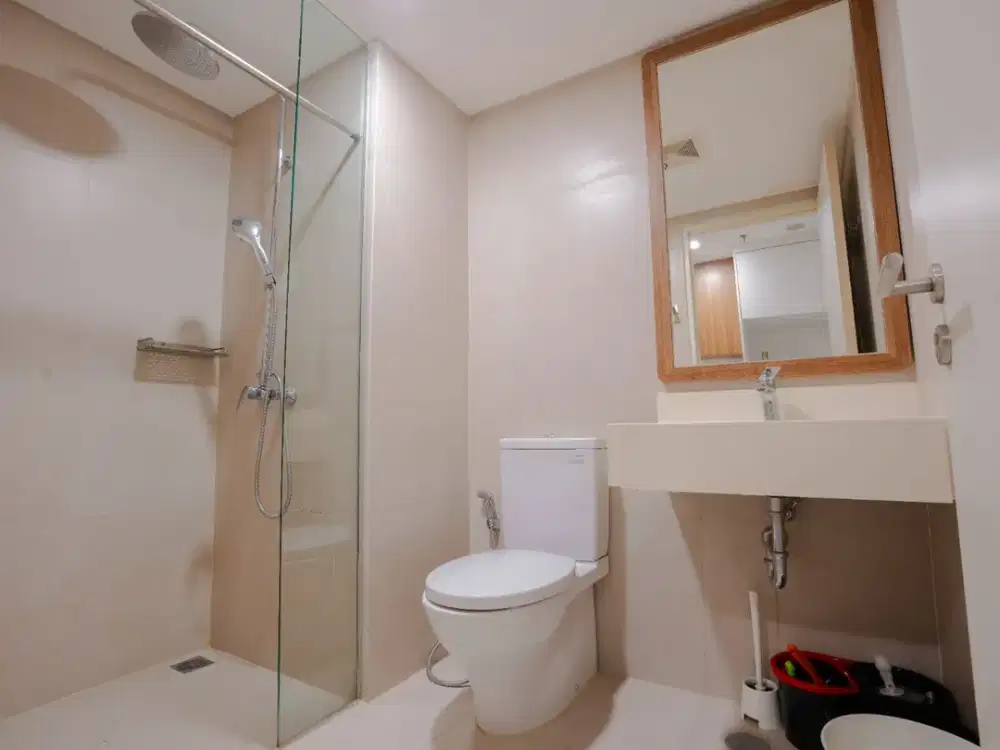 Sewa Apartemen Skandinavia 1BR Full Furnished Lt 31 Dekat Bandara Soetta