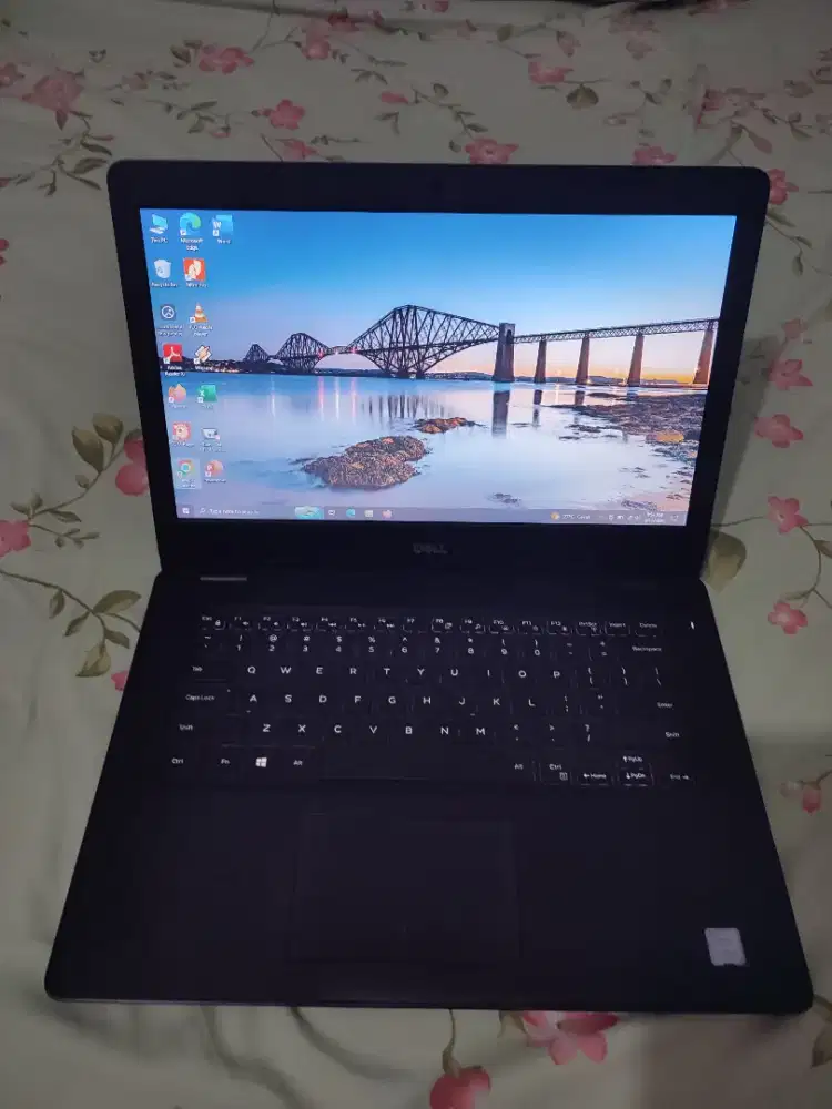 Dell Latitude 3490 • Core i5 gen8 • Ram 8 gb • Ssd 256 gb • 15.6 HD
