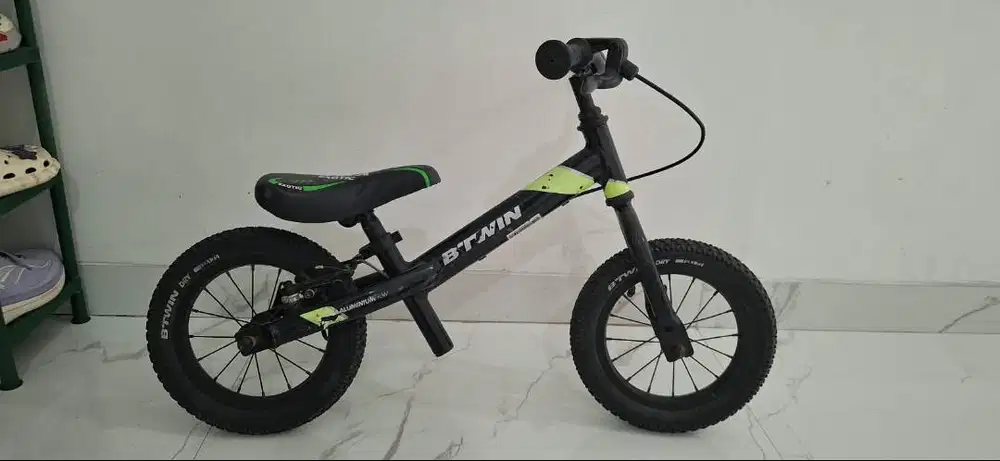 Decathlon Btwin Balance Bike Runride 900 Anak