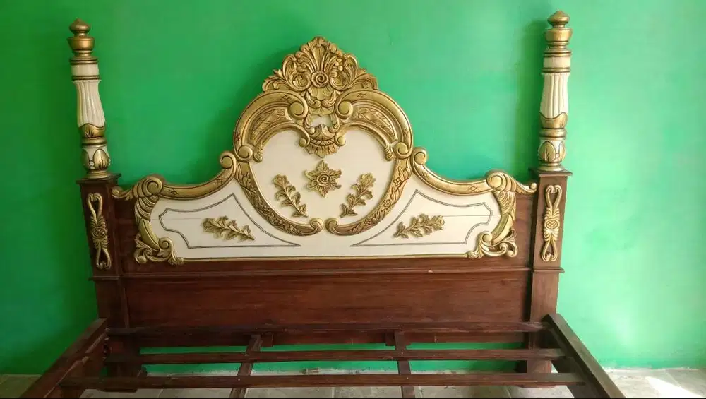 Kasur Dipan Jepara ukir