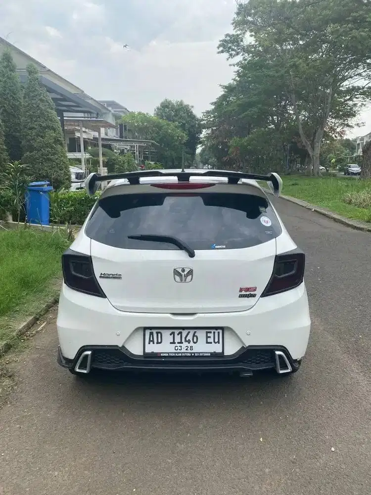 honda brio satya (2023)
