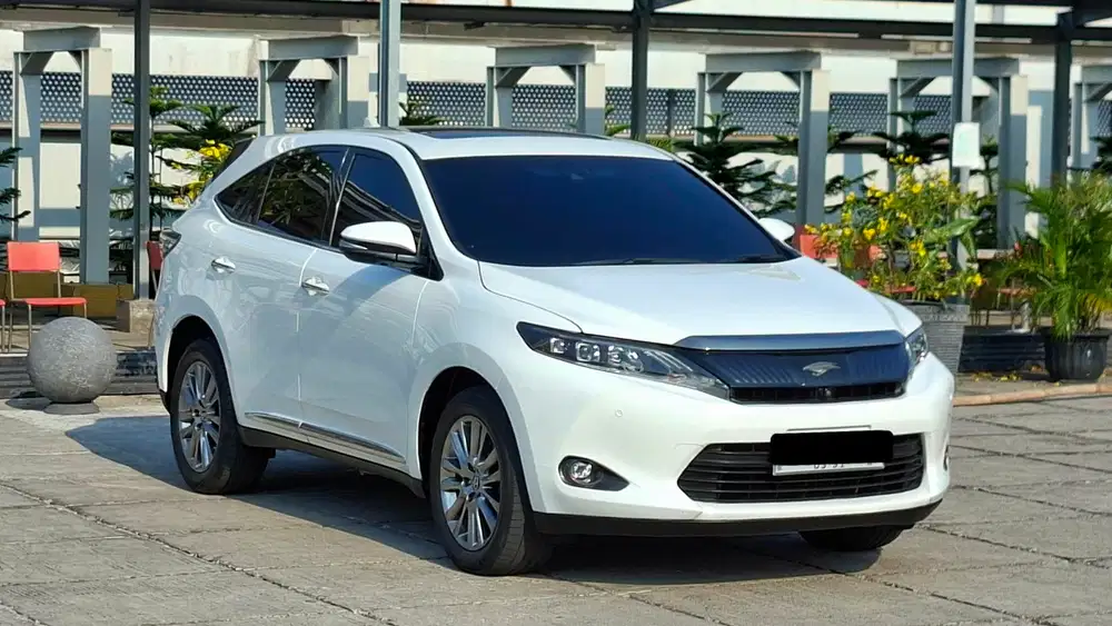 Toyota Harrier Premium Advance 2014
