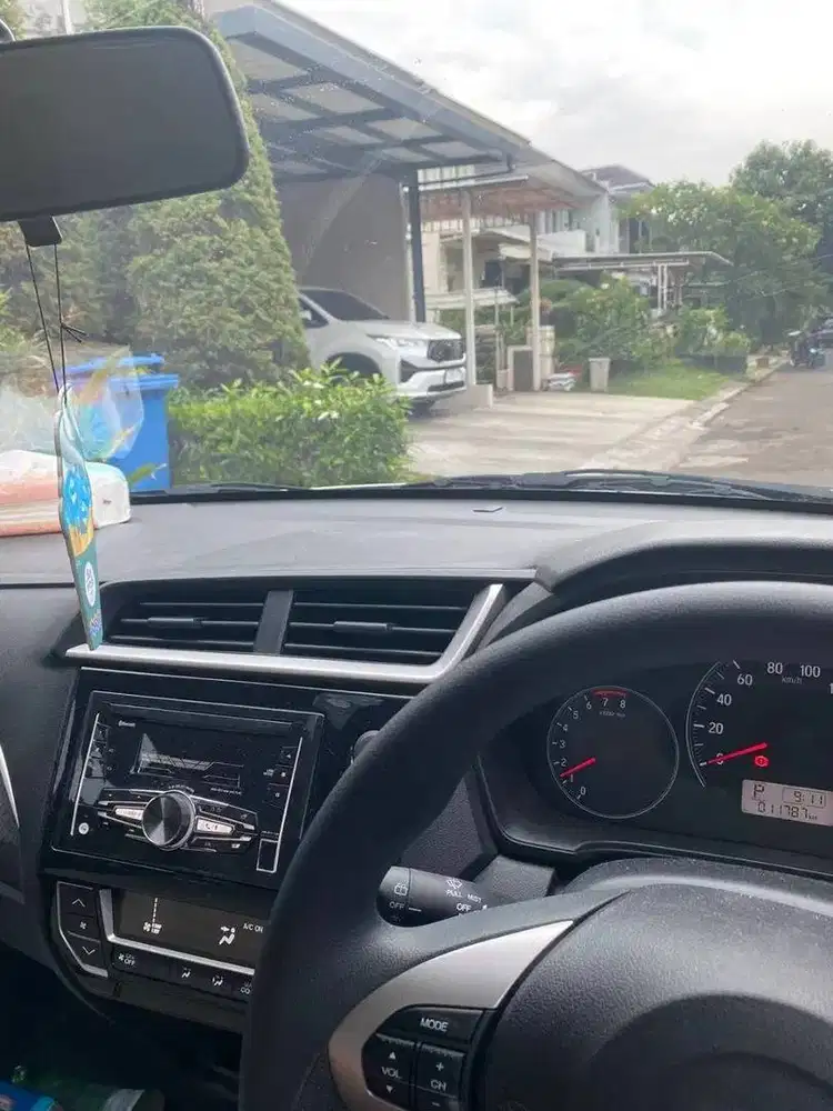honda brio satya (2023)