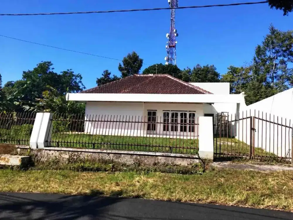 villa di samping jatimpark 1, dekat alun-alun batu