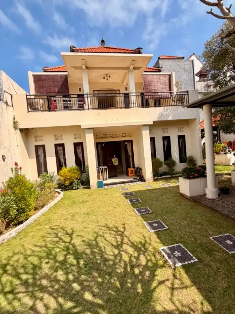 DI JUAL VILLA MEWAH DI AREA PENGIYASAN SANUR, BALI