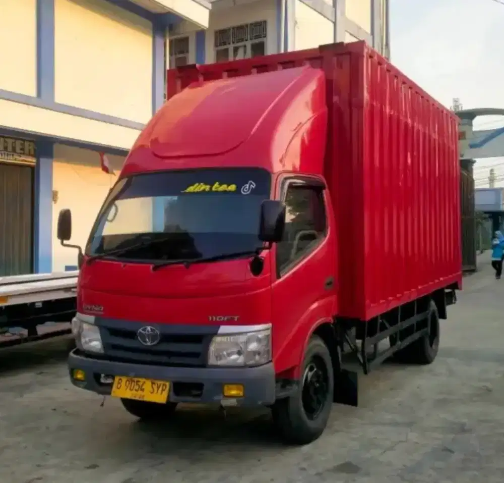 Toyota Dyna 110FT double std box 19 kubik 2013