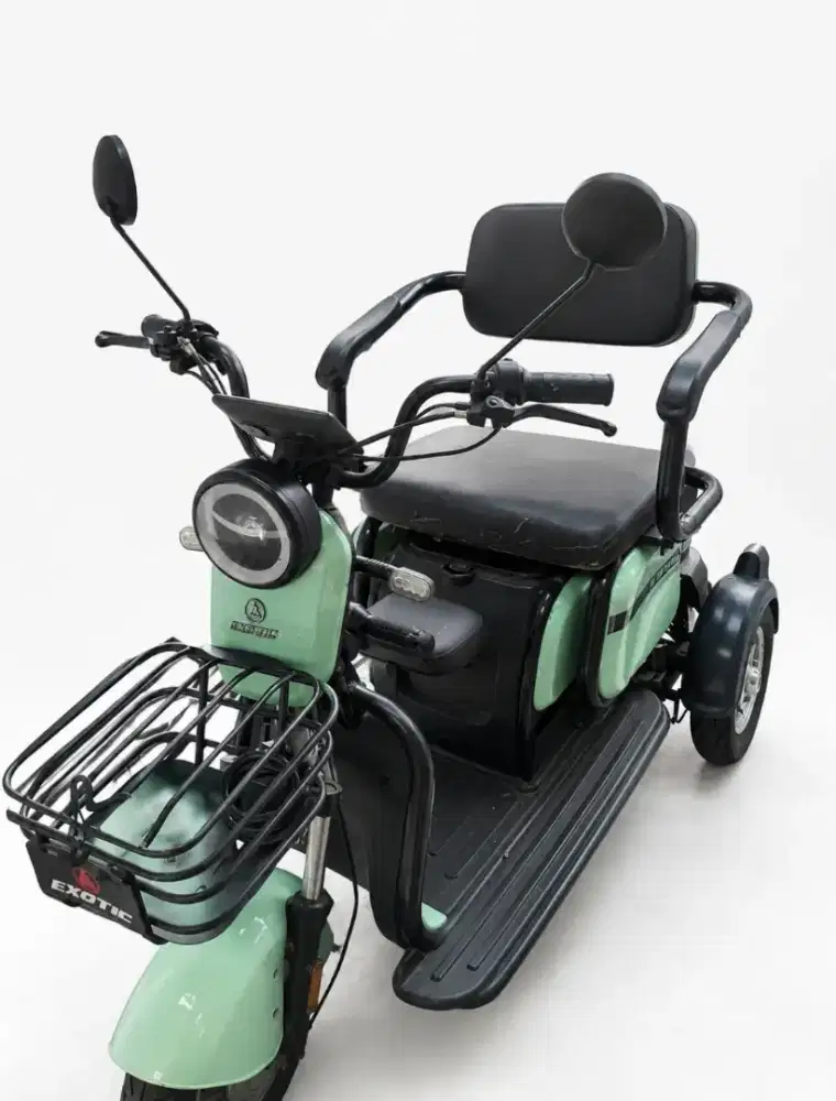 SEPEDA LISTRIK EXOTIC SIERRA RODA 3