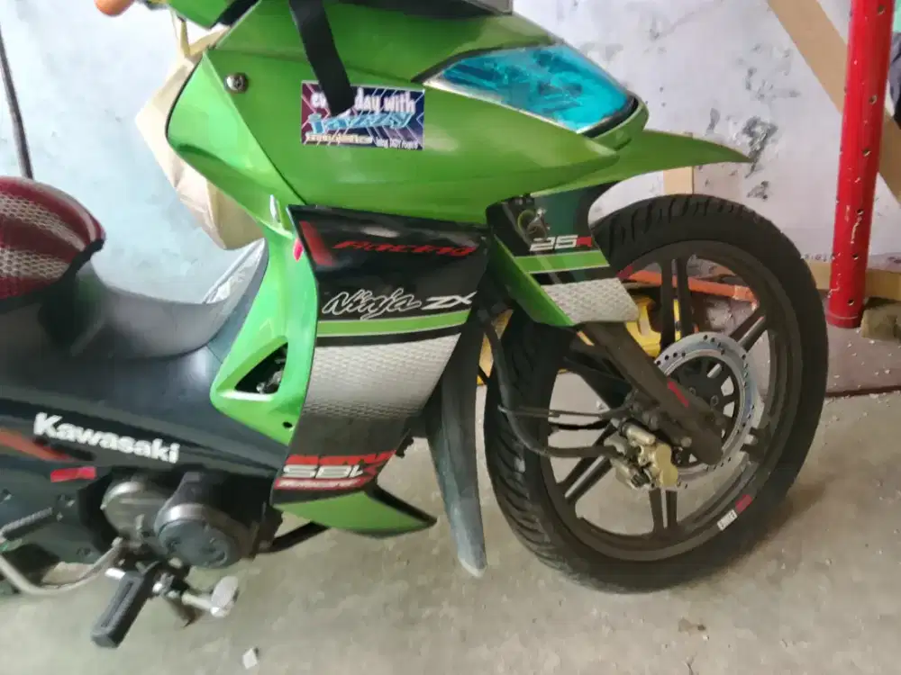 Kawasaki ZX 130 mulus poll