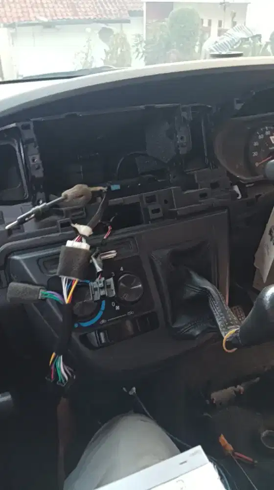 head unit audio mobil instalasi ulang bongpas