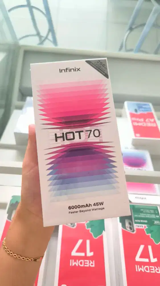 Infinix hot 70 6/256 garansi resmi 12 bulan