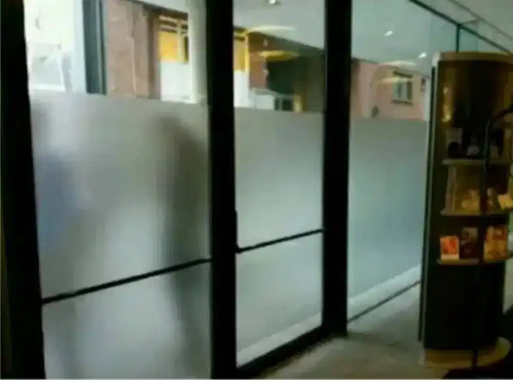 kaca film home service & stiker rumah sticker kantor sandblast gedung