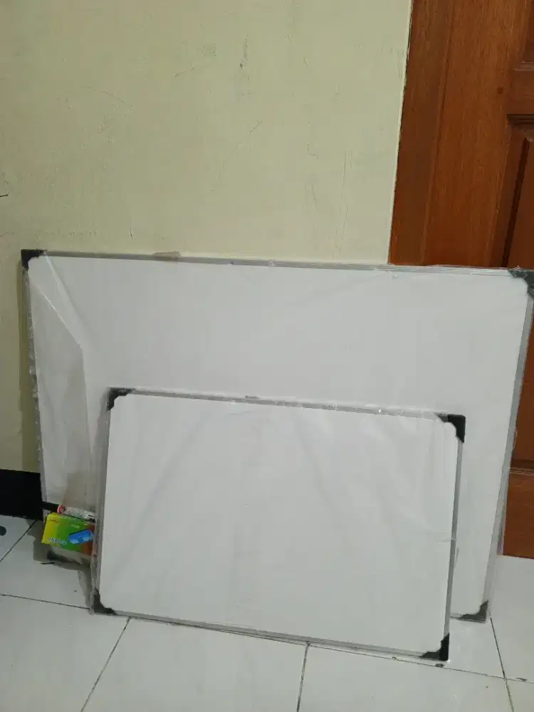Papan tulis whitebord