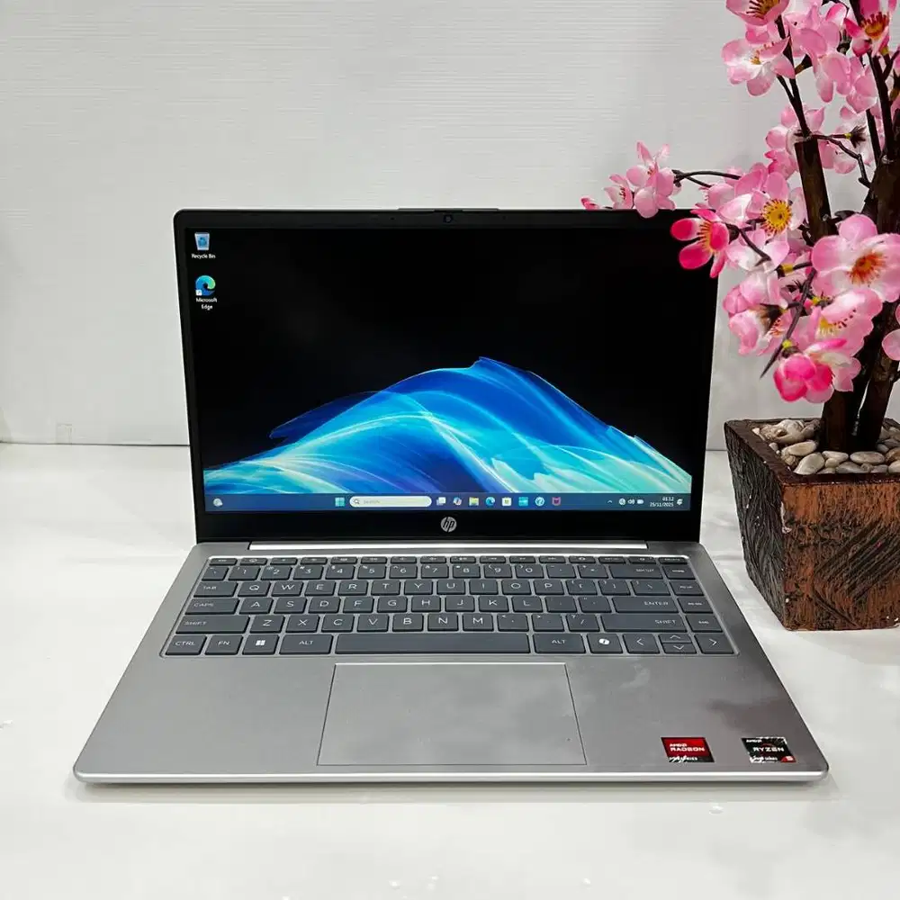 Laptop HP 14 EM0530AU EM0531AU AMD Ryzen 5 7530U 8GB 512GB SSD