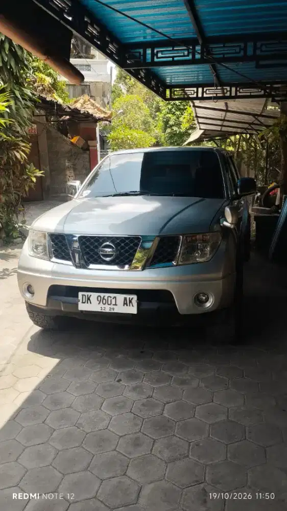 Nissa navara 4X4 tahun 2008