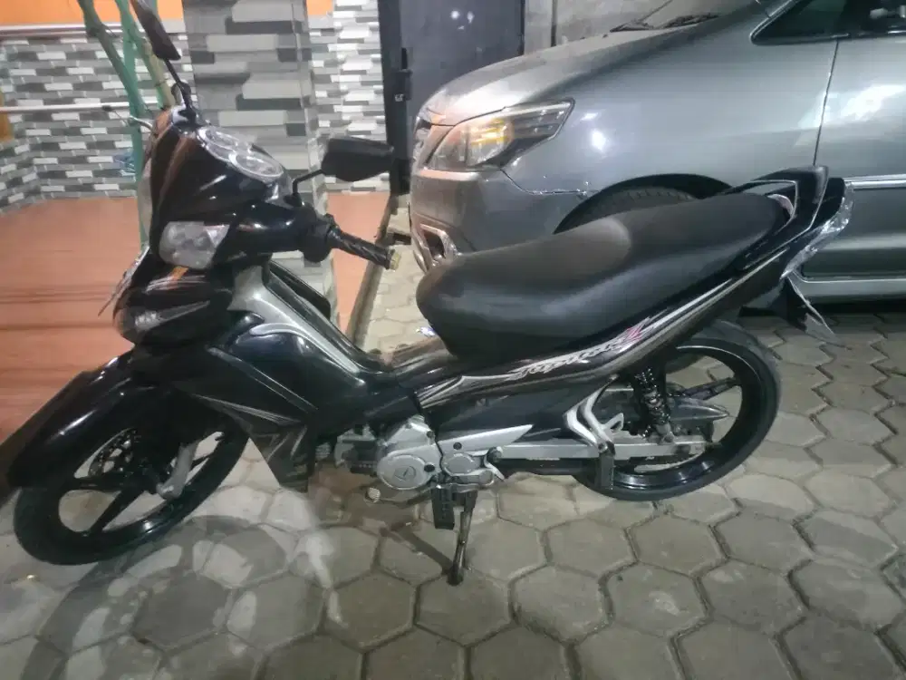Yamaha Jupiter z robot 2010